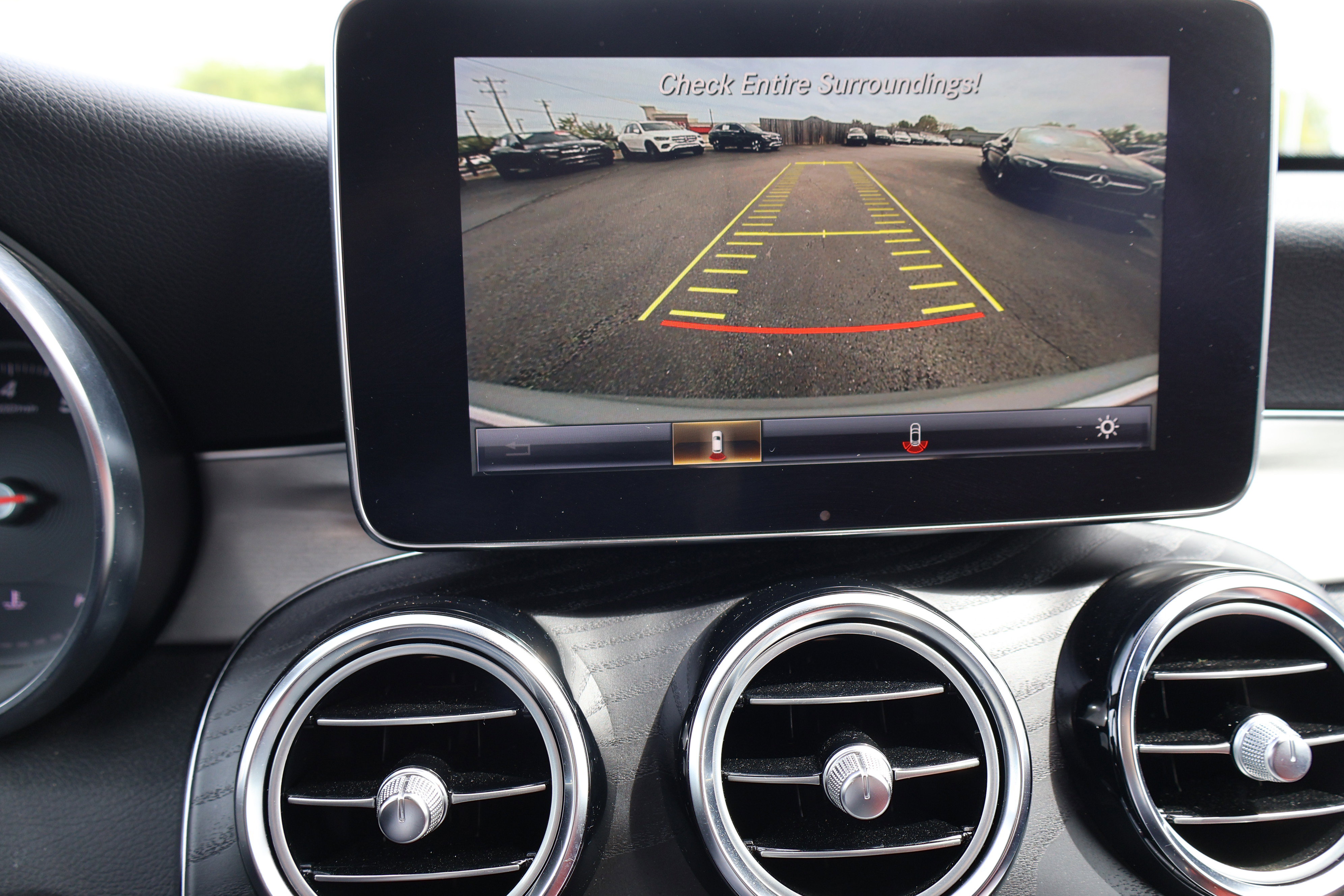 Used 2019 Mercedes-Benz GLC 300 4MATIC Coupe image 35