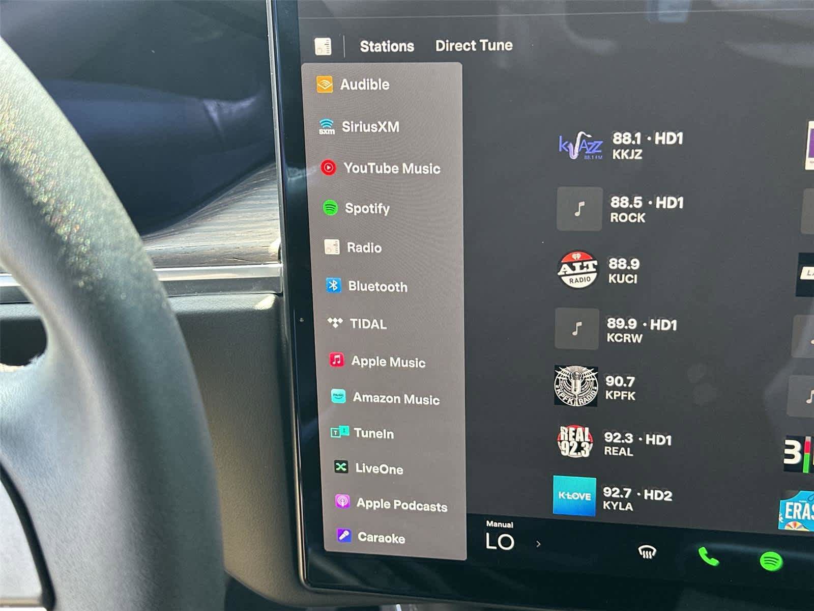Used 2024 Tesla Model X AWD/4WD image 17