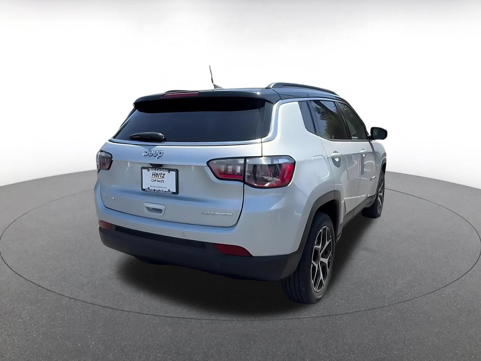 Used 2025 Jeep Compass Limited AWD/4WD image 14