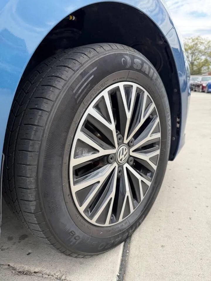 Used 2021 Volkswagen Jetta SE FWD image 9