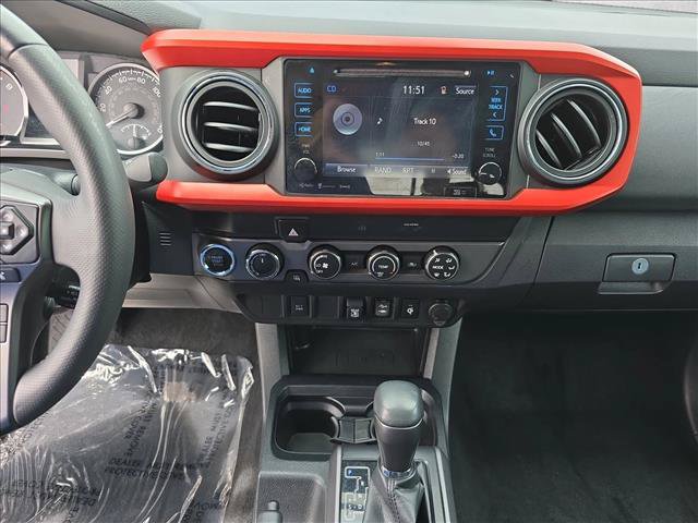 Used 2019 Toyota Tacoma TRD Sport AWD/4WD image 21