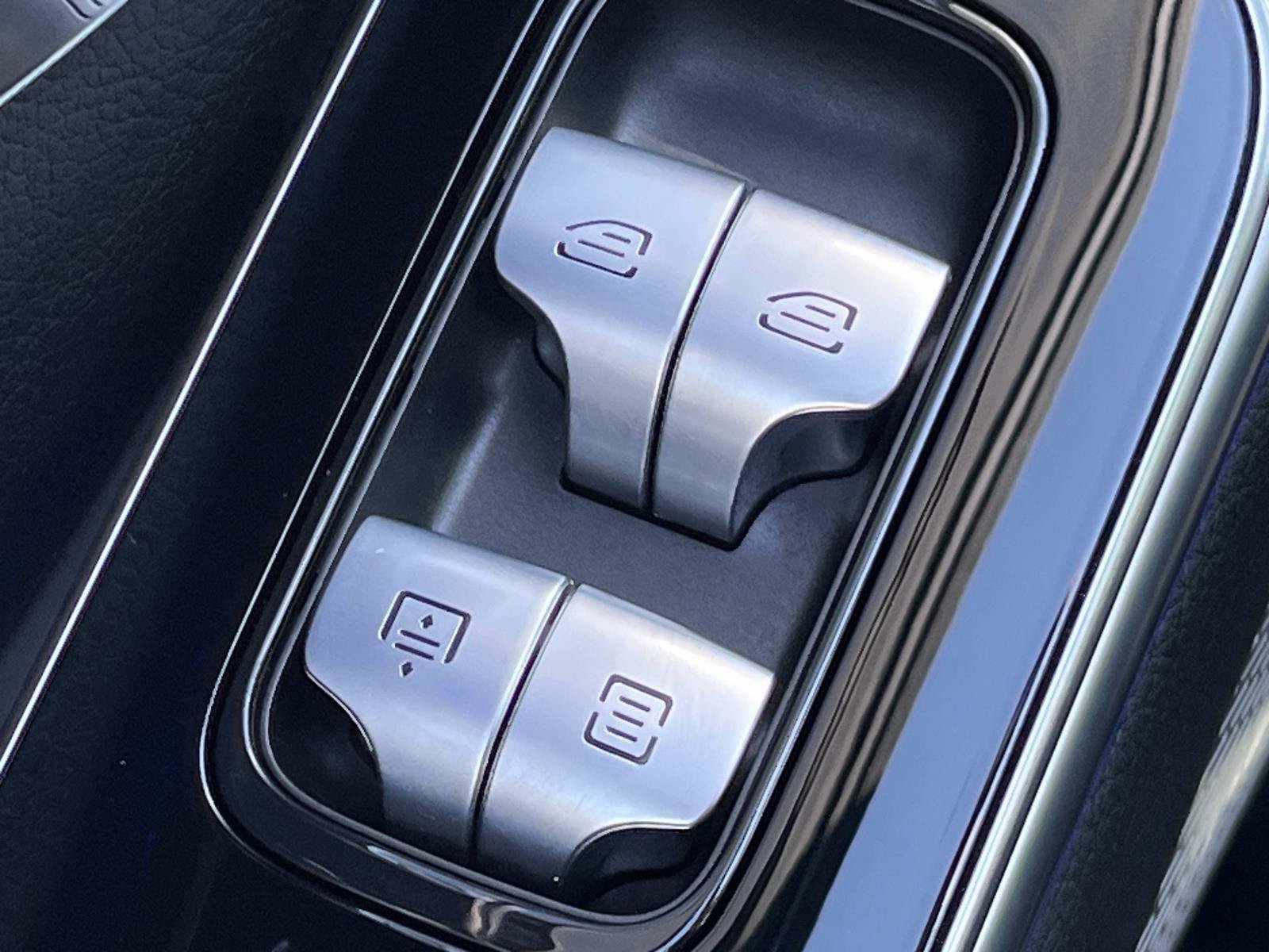 Used 2023 Mercedes-Benz S 580 4MATIC Sedan image 17