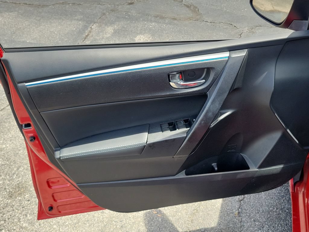 Used 2015 Toyota Corolla S FWD image 16