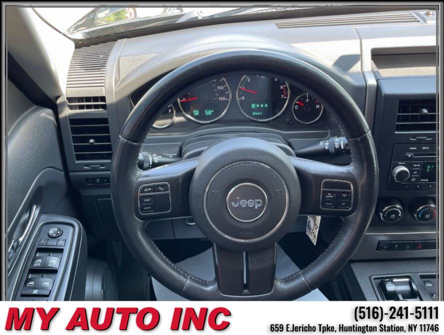 Used 2012 Jeep Liberty Sport image 14