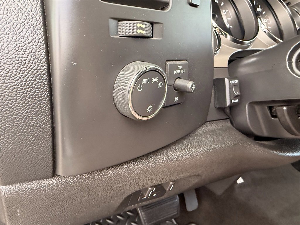 Used 2012 Chevrolet Silverado 2500 LT w/ Interior Plus Package image 19