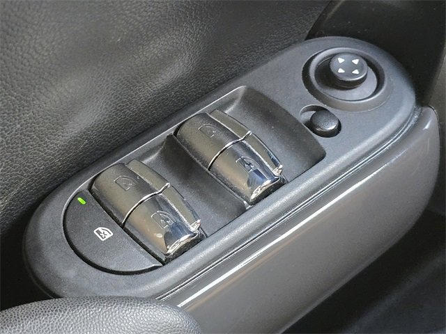 Used 2021 MINI Cooper 4-Door Hardtop image 27