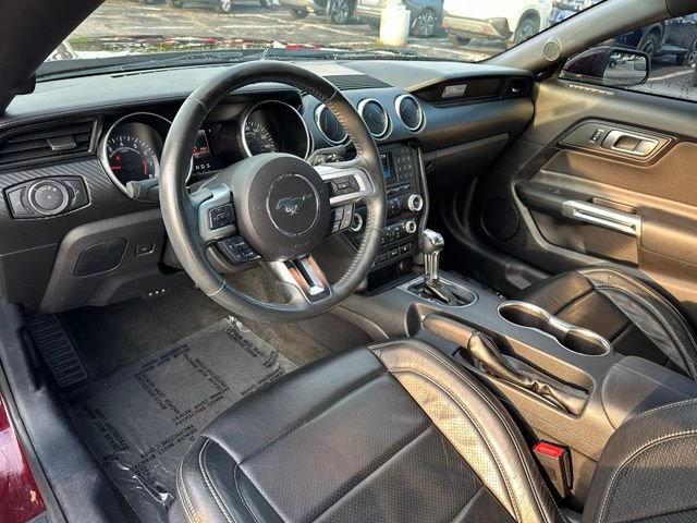 Used 2018 Ford Mustang Coupe w/ Black Accent Pkg RWD image 27