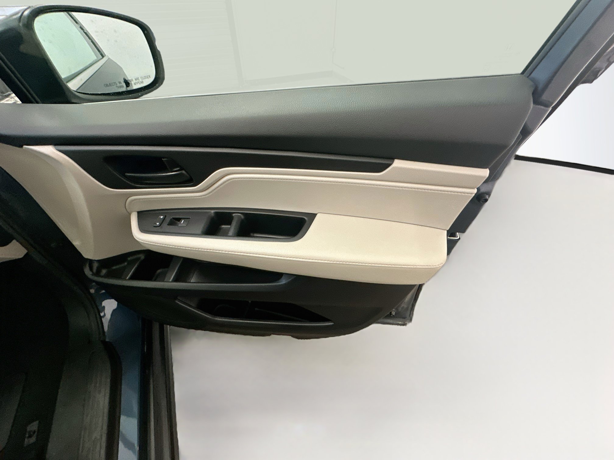 Used 2025 Honda Odyssey EX-L image 35