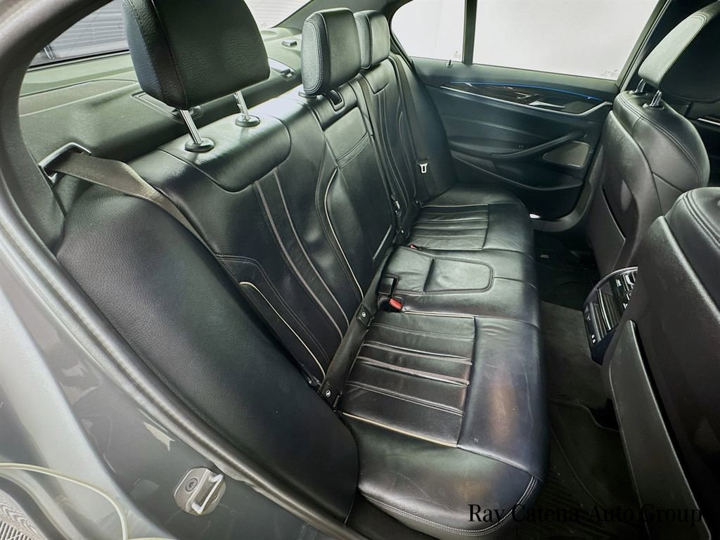 Certified 2023 BMW 530e xDrive w/ Premium Package image 29