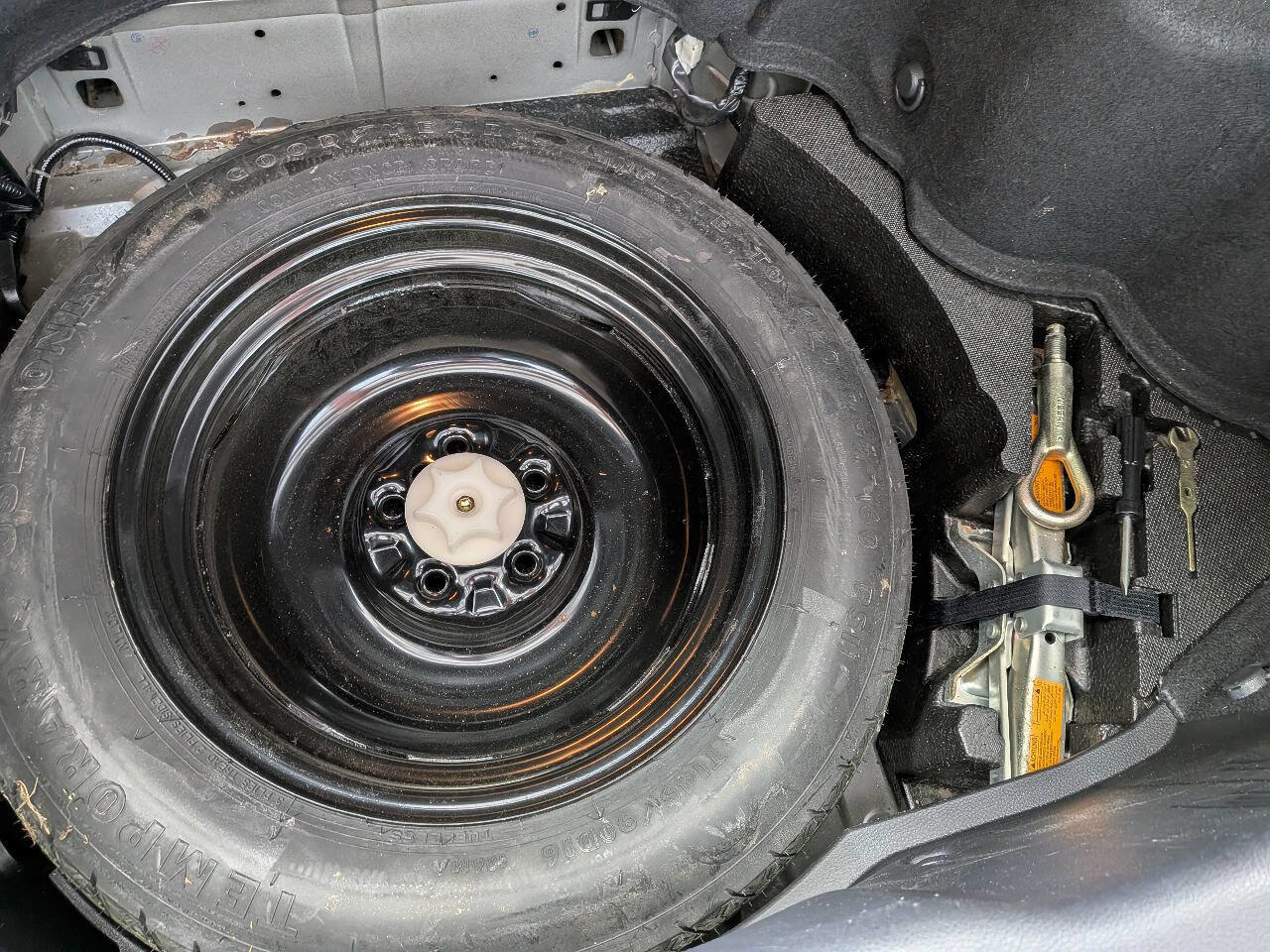 Used 2004 Nissan 350Z Enthusiast image 20