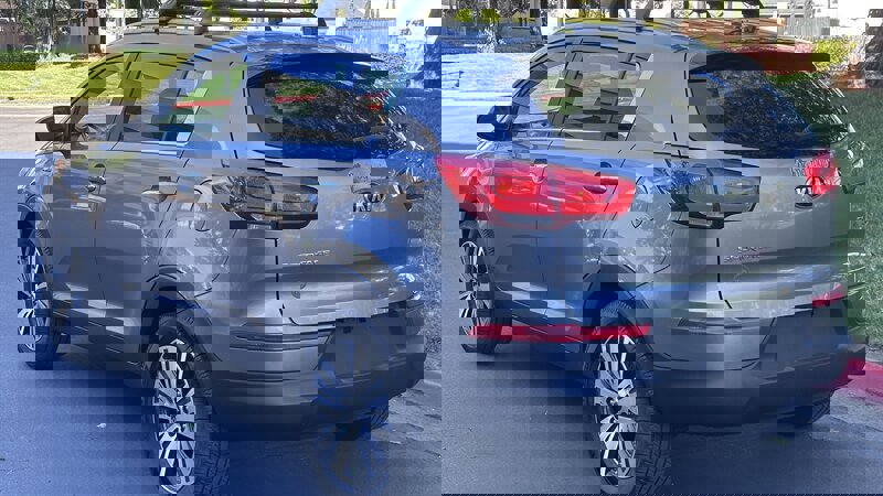 Used 2016 Kia Sportage EX image 6