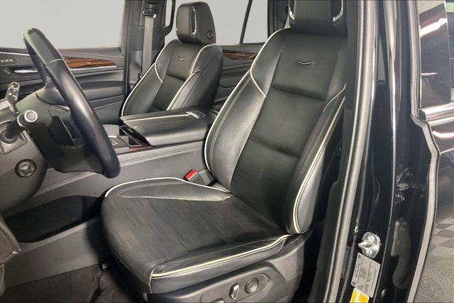 Used 2023 Cadillac Escalade Premium Luxury RWD image 18