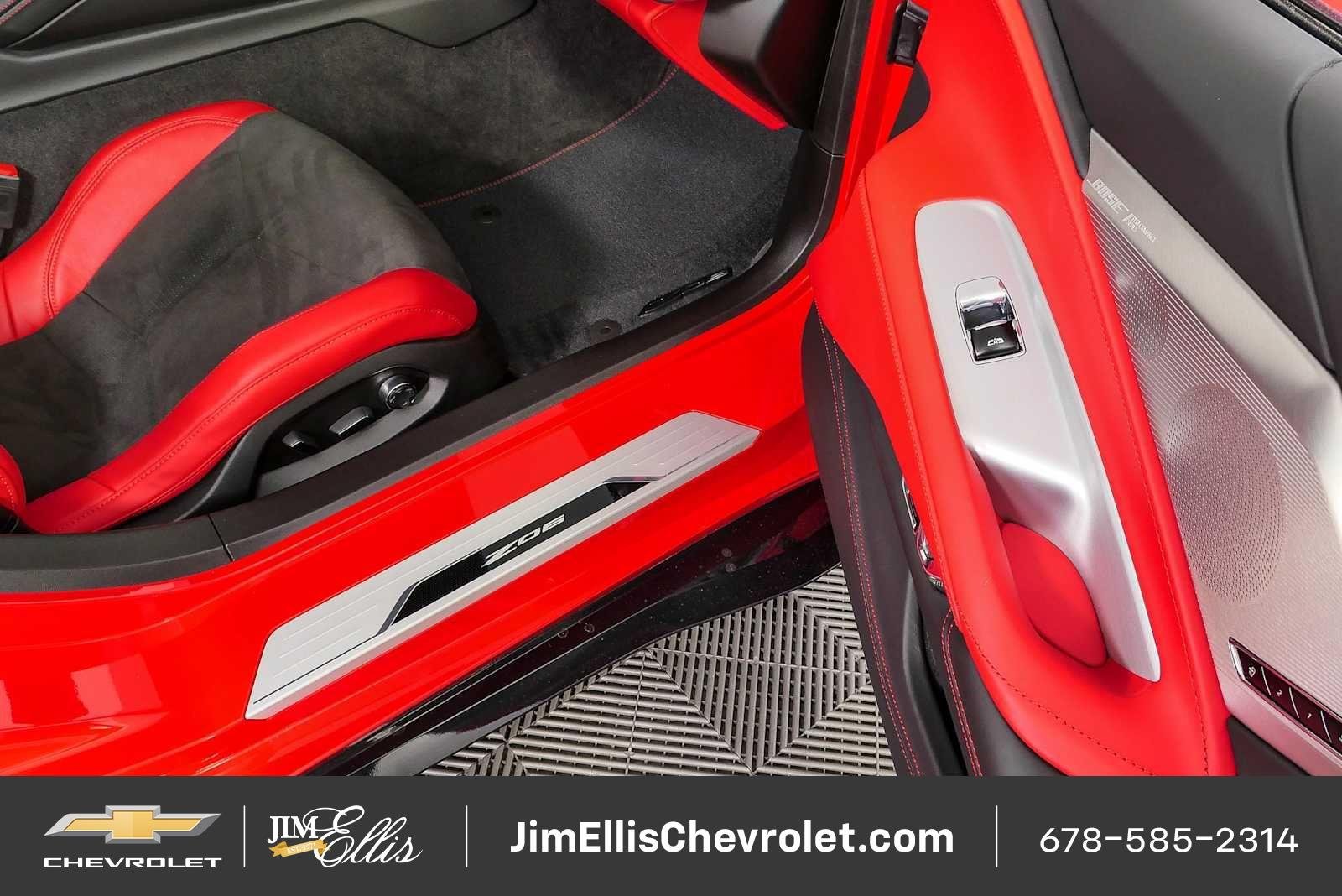 Used 2024 Chevrolet Corvette Z06 w/ Chrome Exterior Badge Package RWD image 20