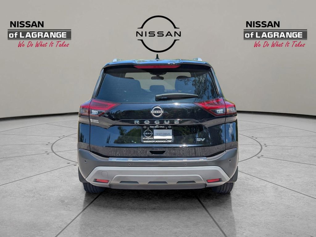Used 2023 Nissan Rogue SV w/ SV Premium B Package FWD image 6