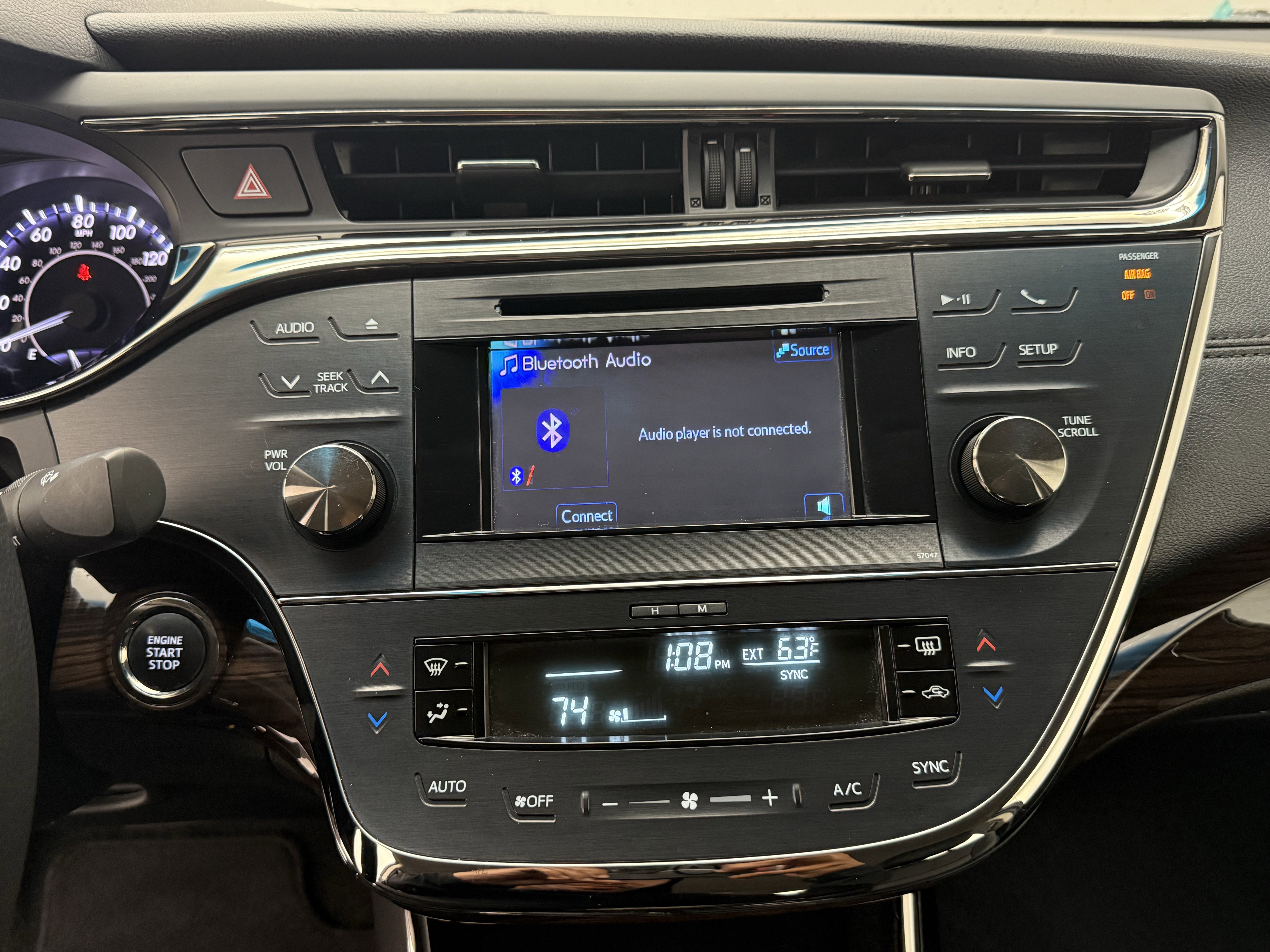 Used 2014 Toyota Avalon XLE image 18