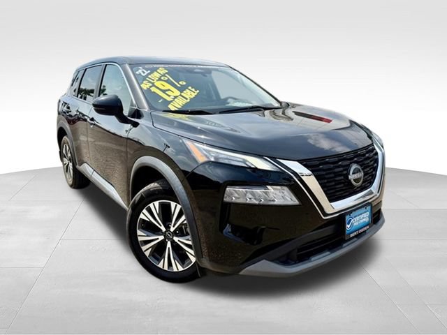 Certified 2022 Nissan Rogue SV FWD image 1