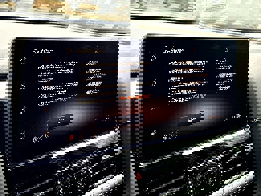 New 2026 Nissan Pathfinder SL image 6