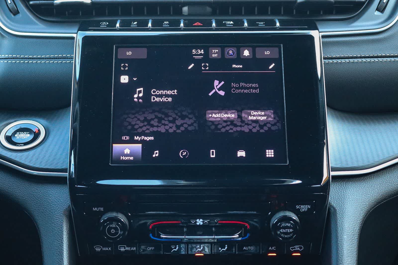 Used 2025 Jeep Grand Cherokee Laredo X RWD image 13