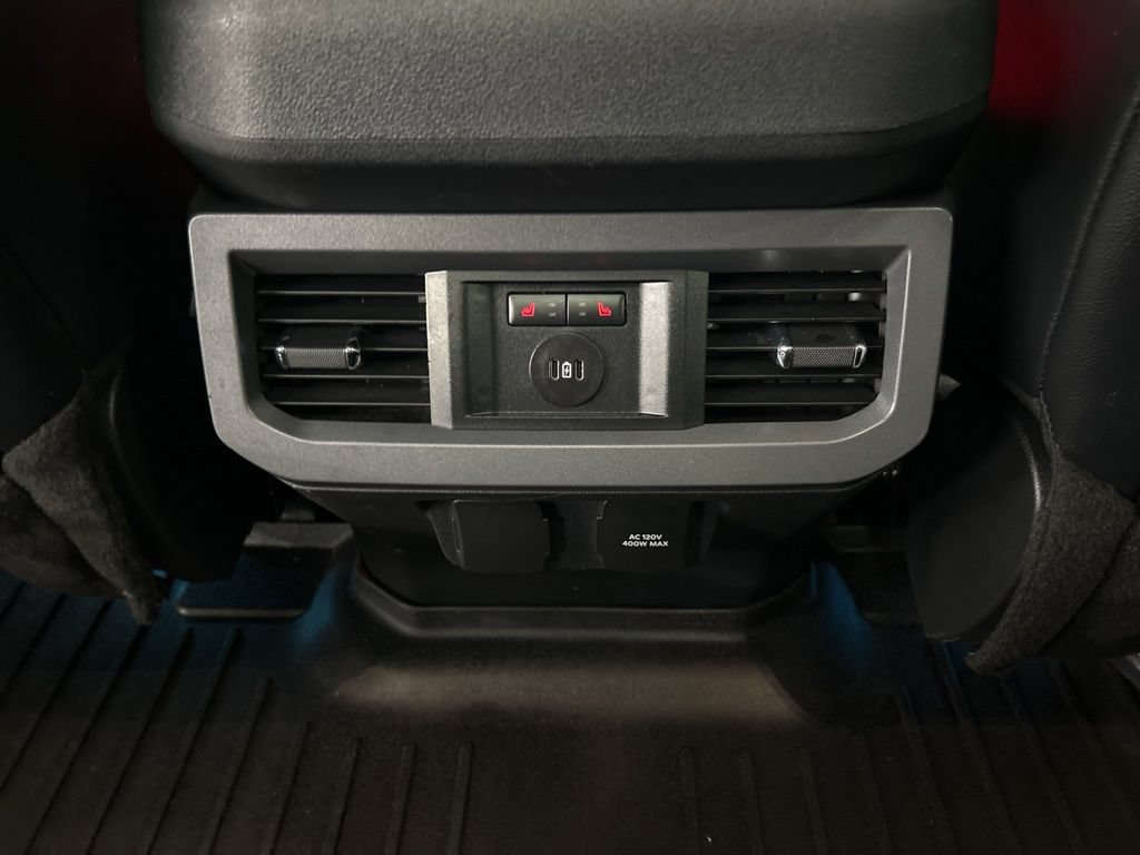 Used 2024 Ford F250 Lariat w/ Lariat Ultimate Package AWD/4WD image 28