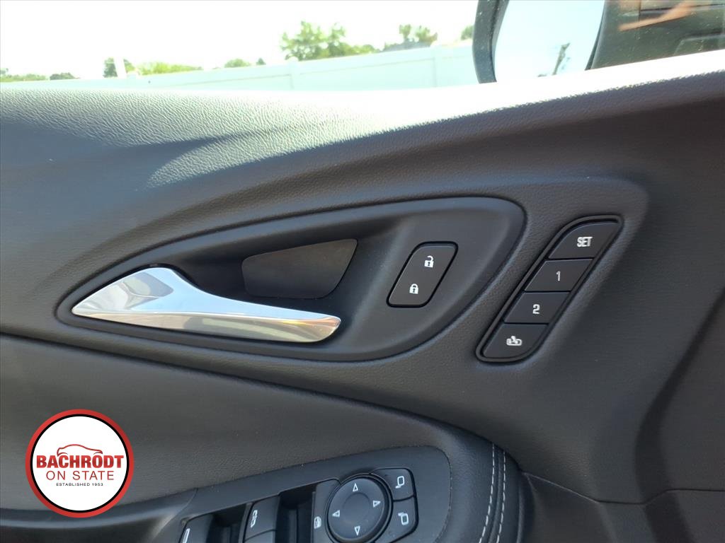 Used 2021 Buick Encore GX Essence FWD image 15