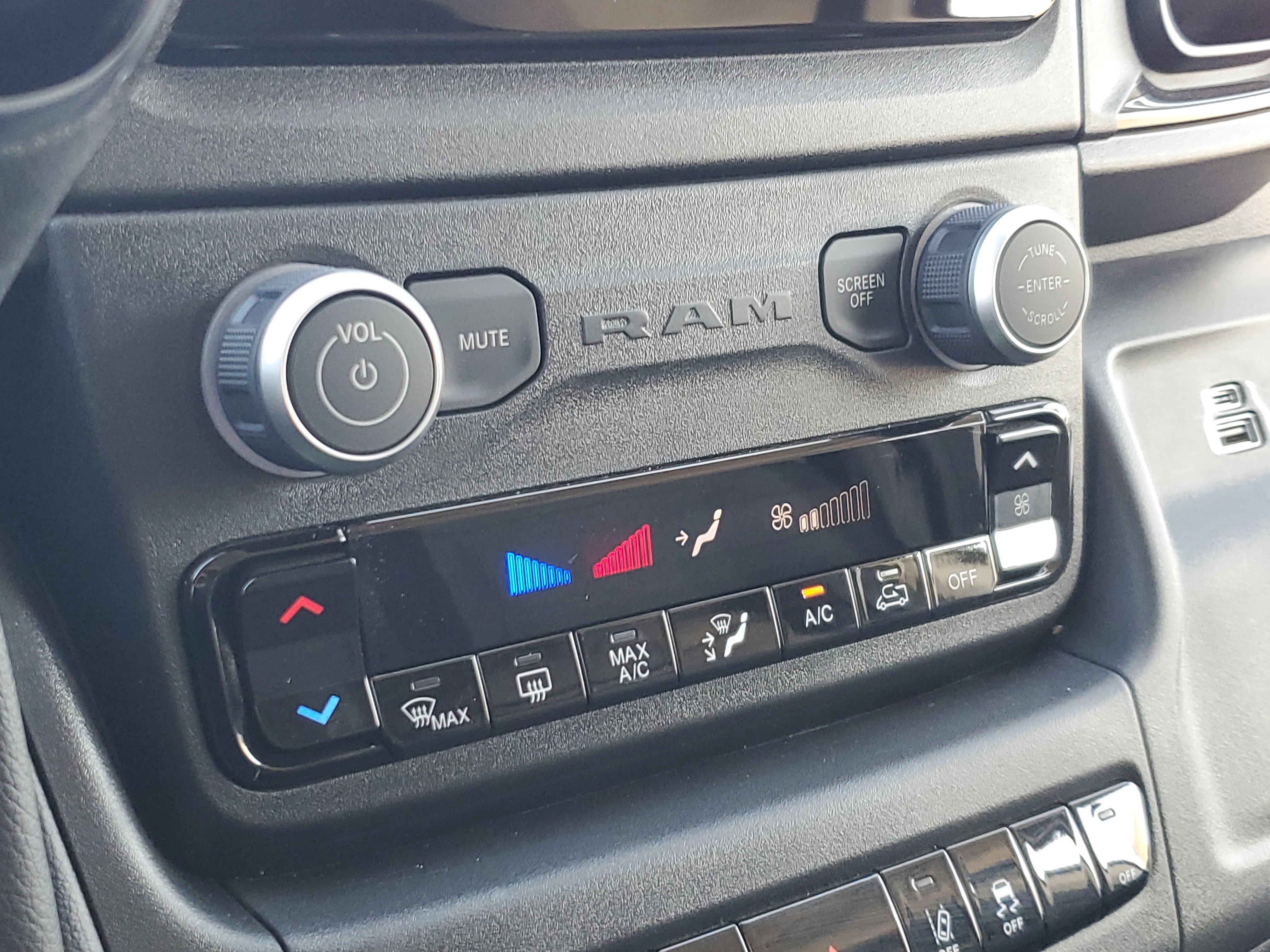 Used 2025 RAM ProMaster 1500 w/ Safety Group image 17