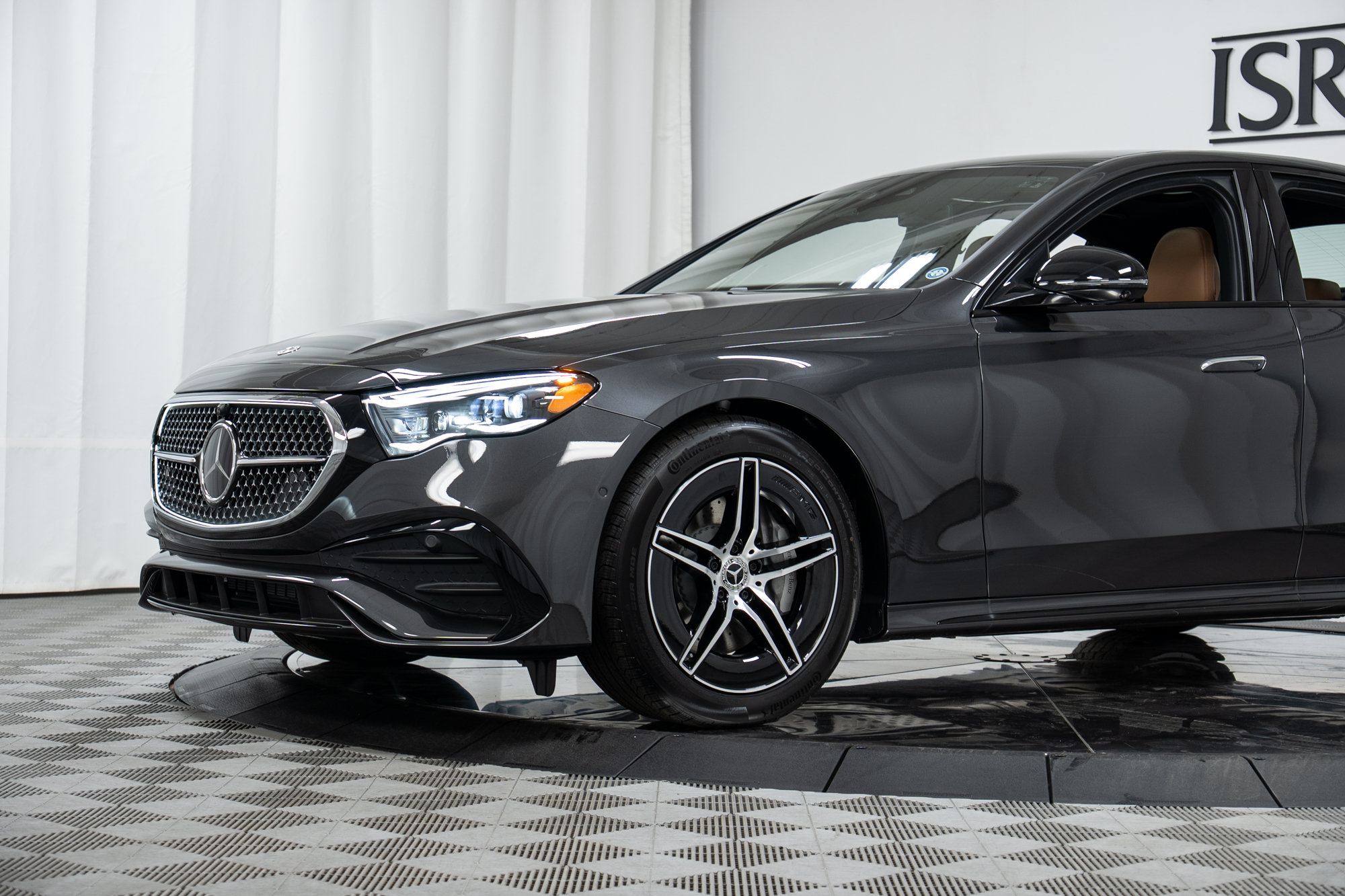 New 2026 Mercedes-Benz E 450 4MATIC Sedan image 25