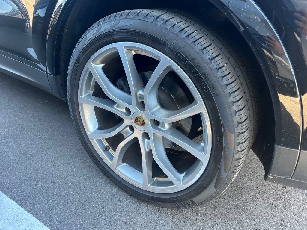 Used 2019 Porsche Cayenne AWD/4WD image 10