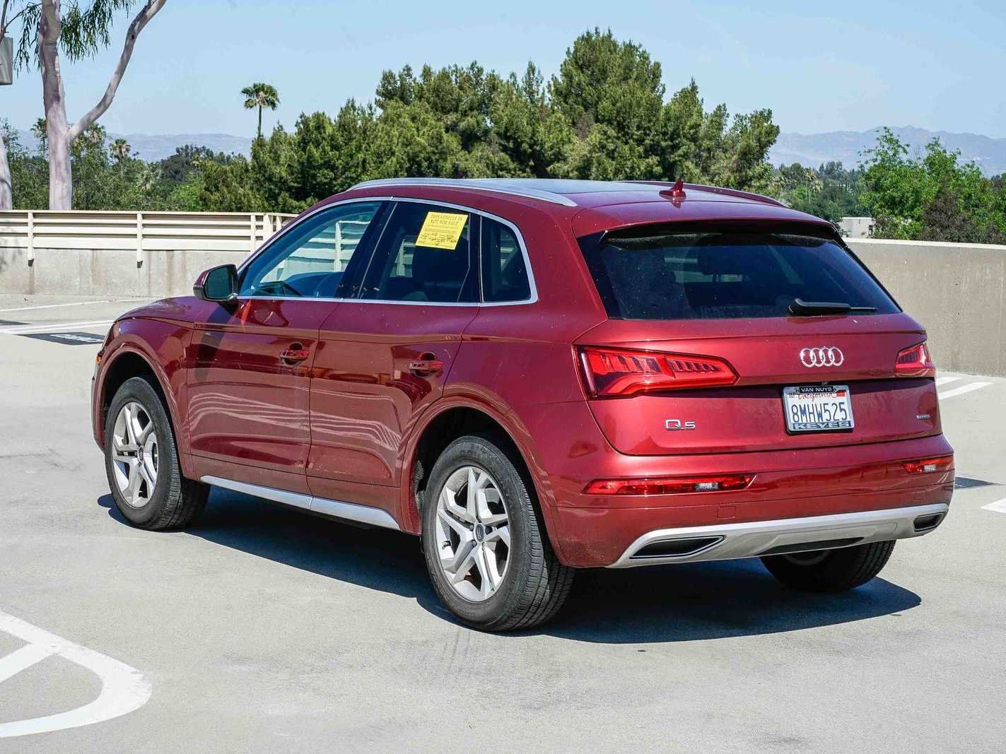 Used 2019 Audi Q5 2.0T Premium w/ Convenience Package image 2