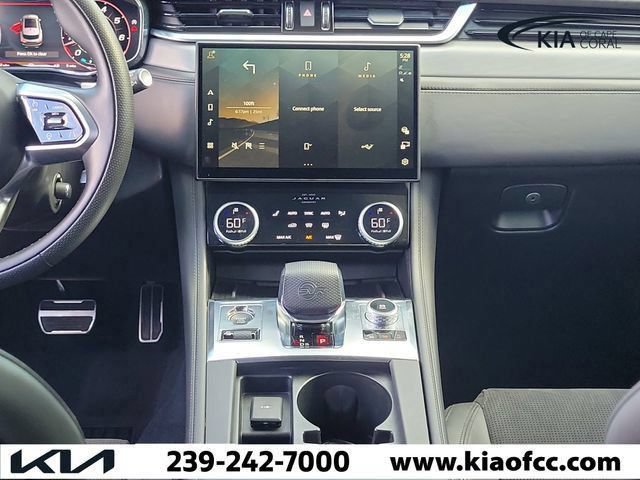 Used 2024 Jaguar F-PACE SVR AWD/4WD image 19