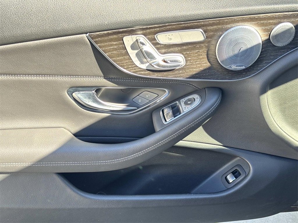 Used 2019 Mercedes-Benz C 300 C 300 image 8