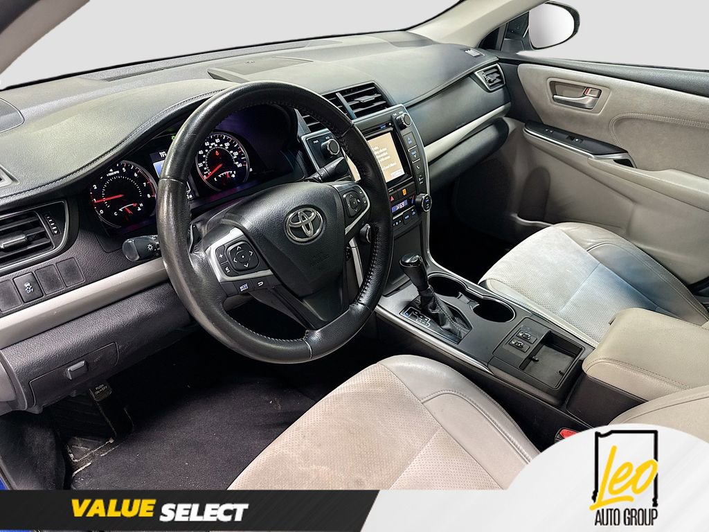 Used 2016 Toyota Camry XSE FWD image 9