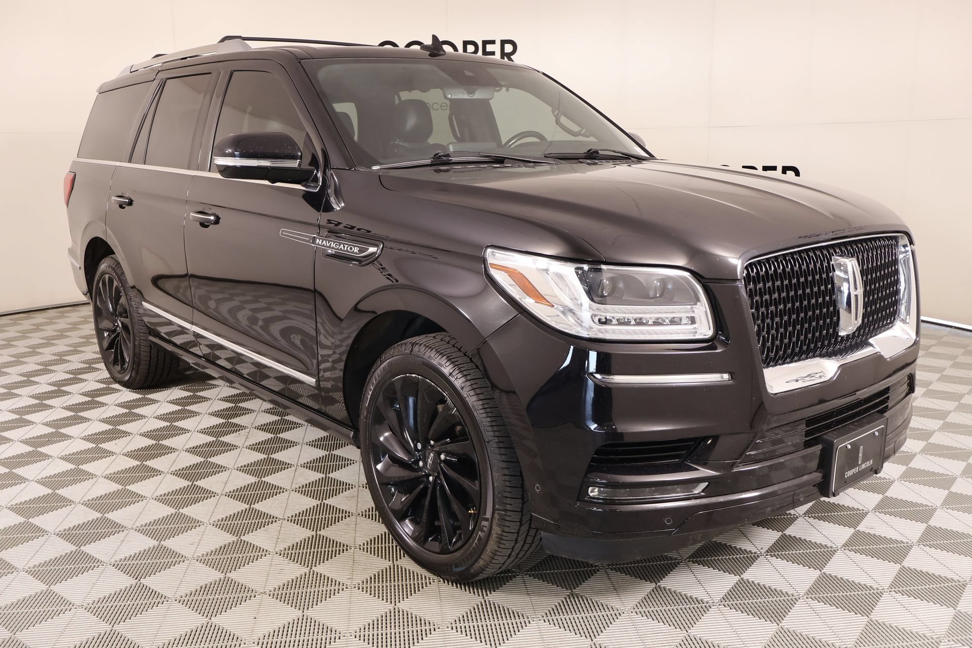 Used 2021 Lincoln Navigator Reserve AWD/4WD image 1