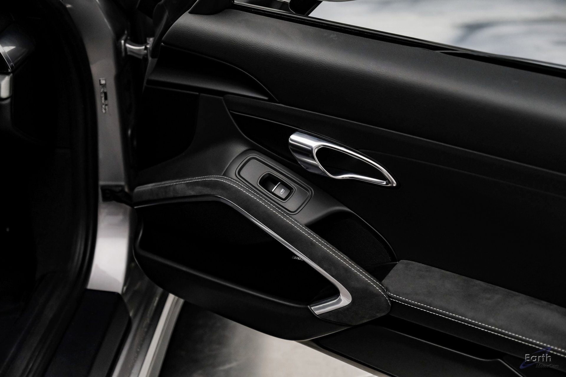 Used 2018 Porsche 911 GT3 w/ Sport Chrono Package image 74