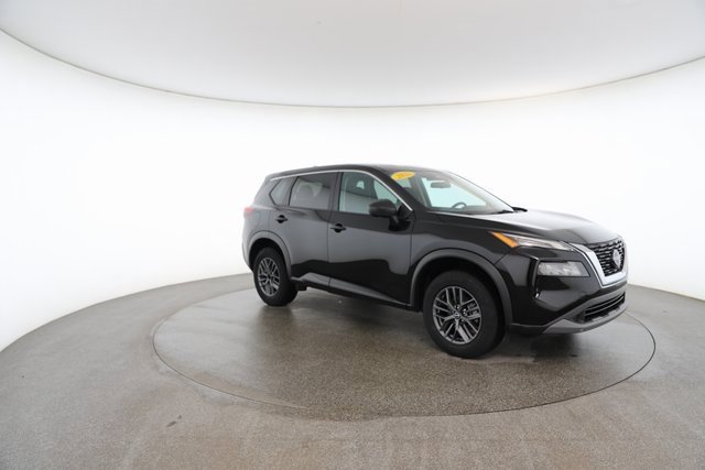 Used 2023 Nissan Rogue S image 26