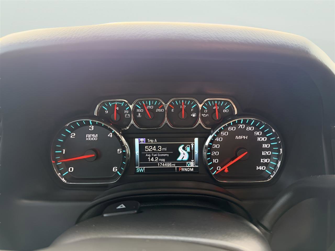 Used 2015 Chevrolet Suburban LT AWD/4WD image 25