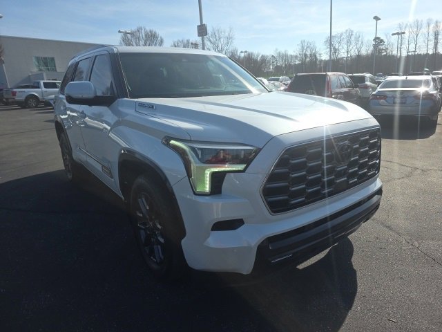 Used 2025 Toyota Sequoia Platinum image 3