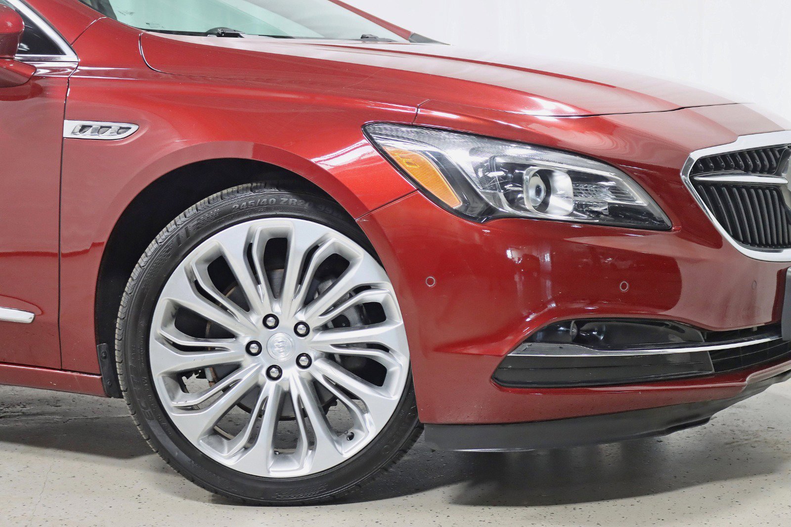 Used 2017 Buick LaCrosse Premium w/ Driver Confidence Package #2 image 5