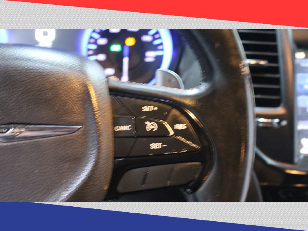 Used 2016 Chrysler 300 S image 17