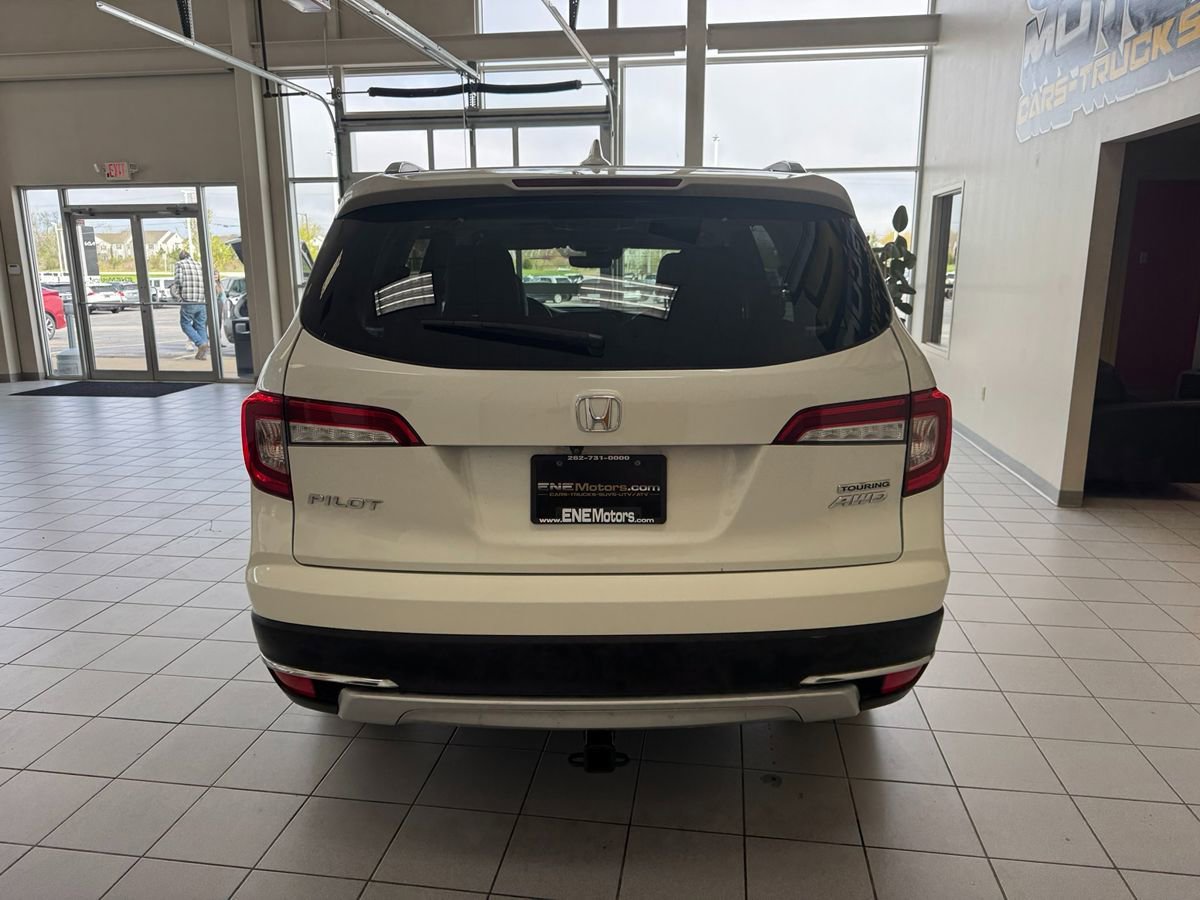 Used 2019 Honda Pilot Touring image 5