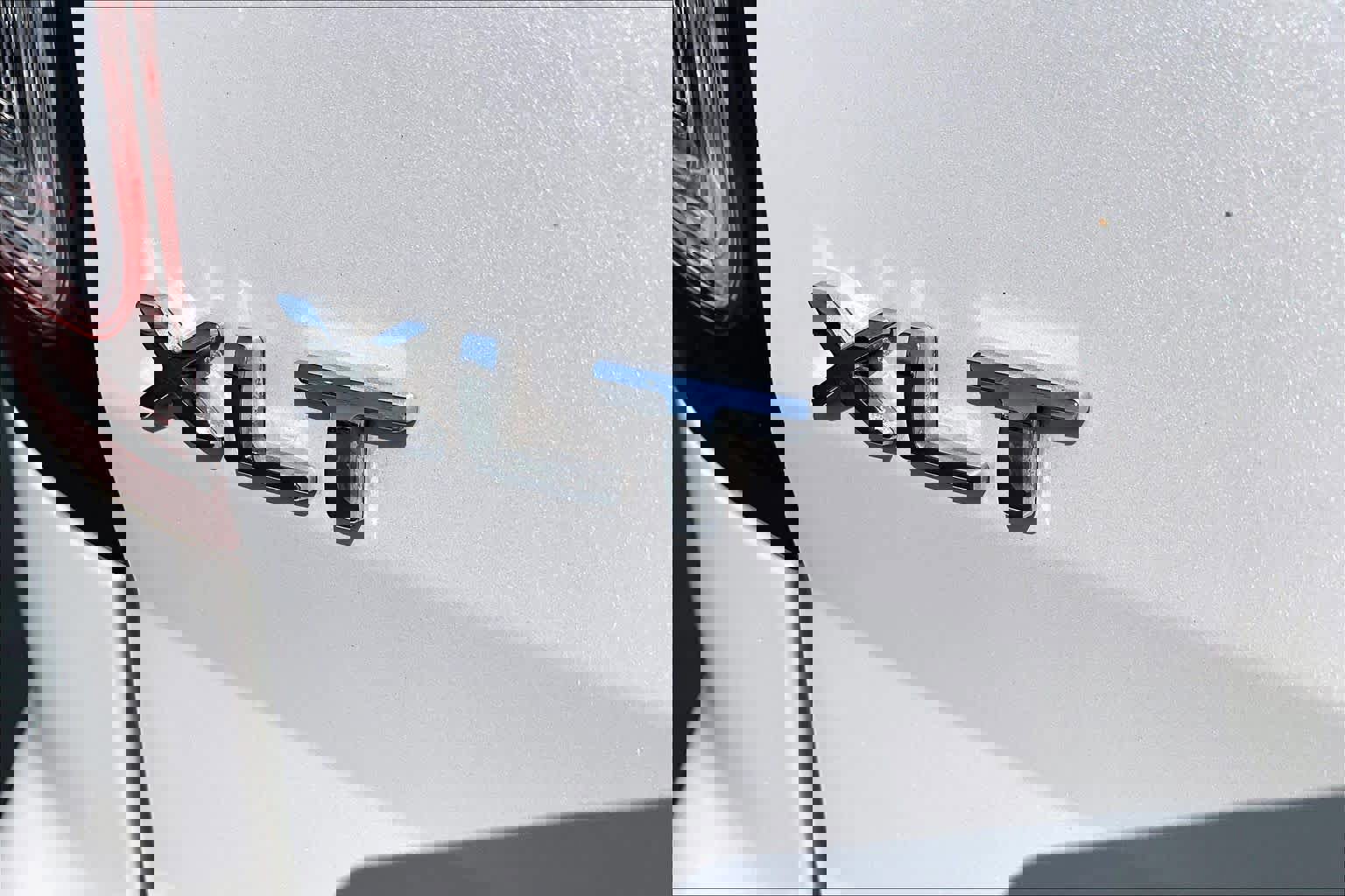 Used 2015 Ford Explorer XLT w/ Equipment Group 202A image 9