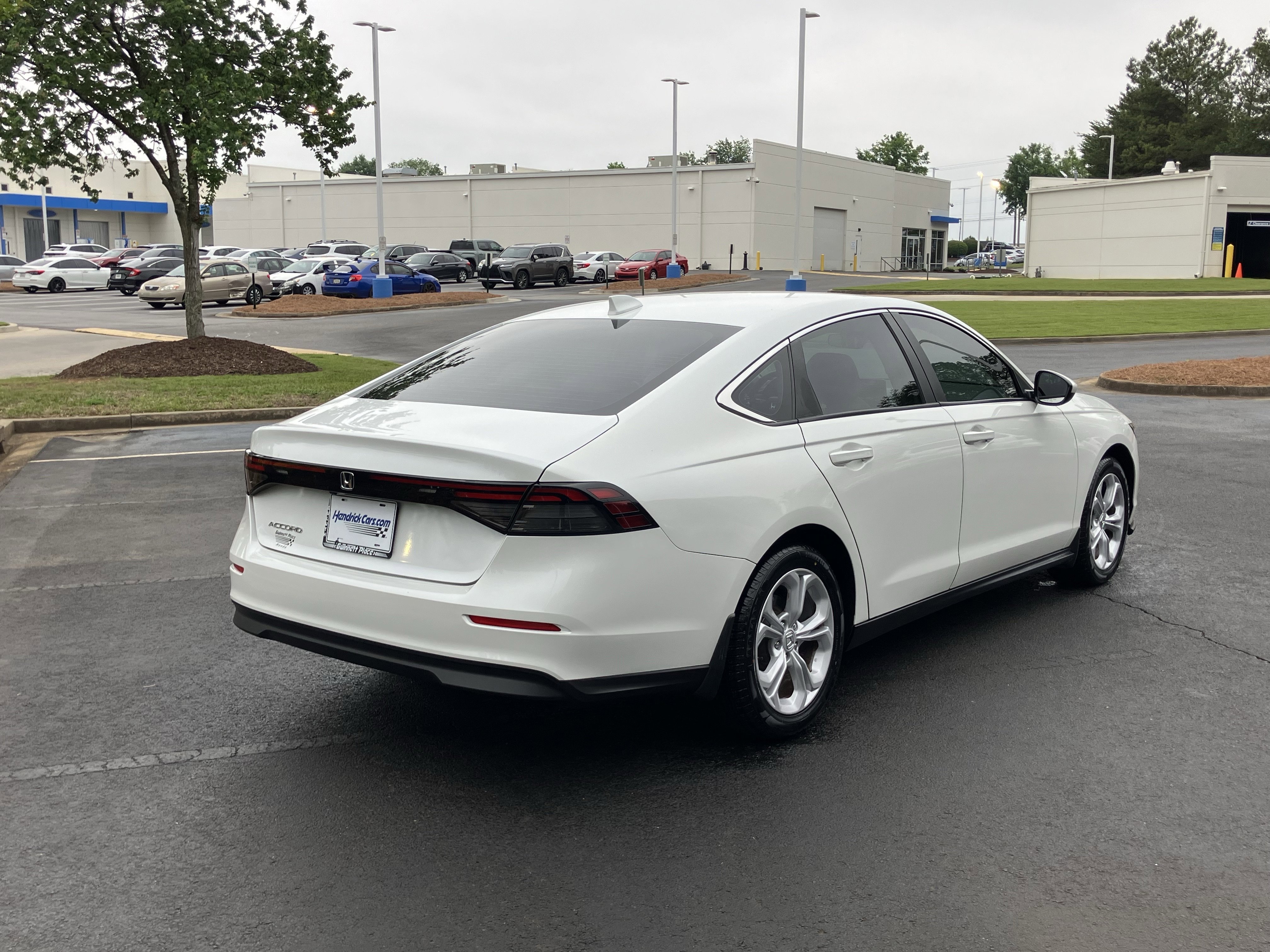 Used 2023 Honda Accord LX image 10