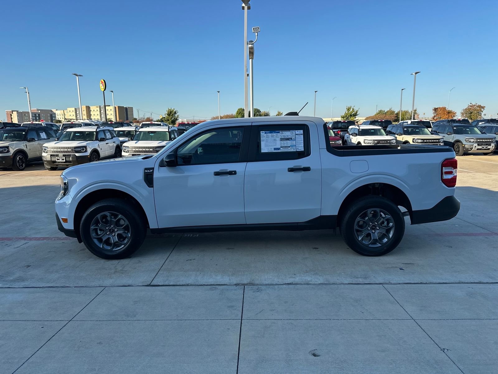 New 2025 Ford Maverick XLT w/ XLT Luxury Package AWD/4WD image 2