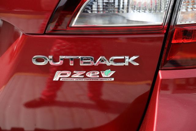 Used 2017 Subaru Outback 2.5i Limited image 54