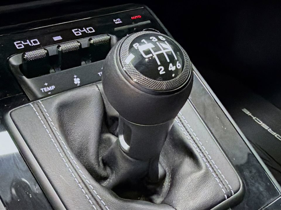 Certified 2024 Porsche 911 GT3 RS RWD image 18
