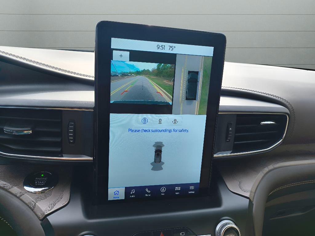 Used 2020 Ford Explorer Platinum w/ Premium Technology Package image 27