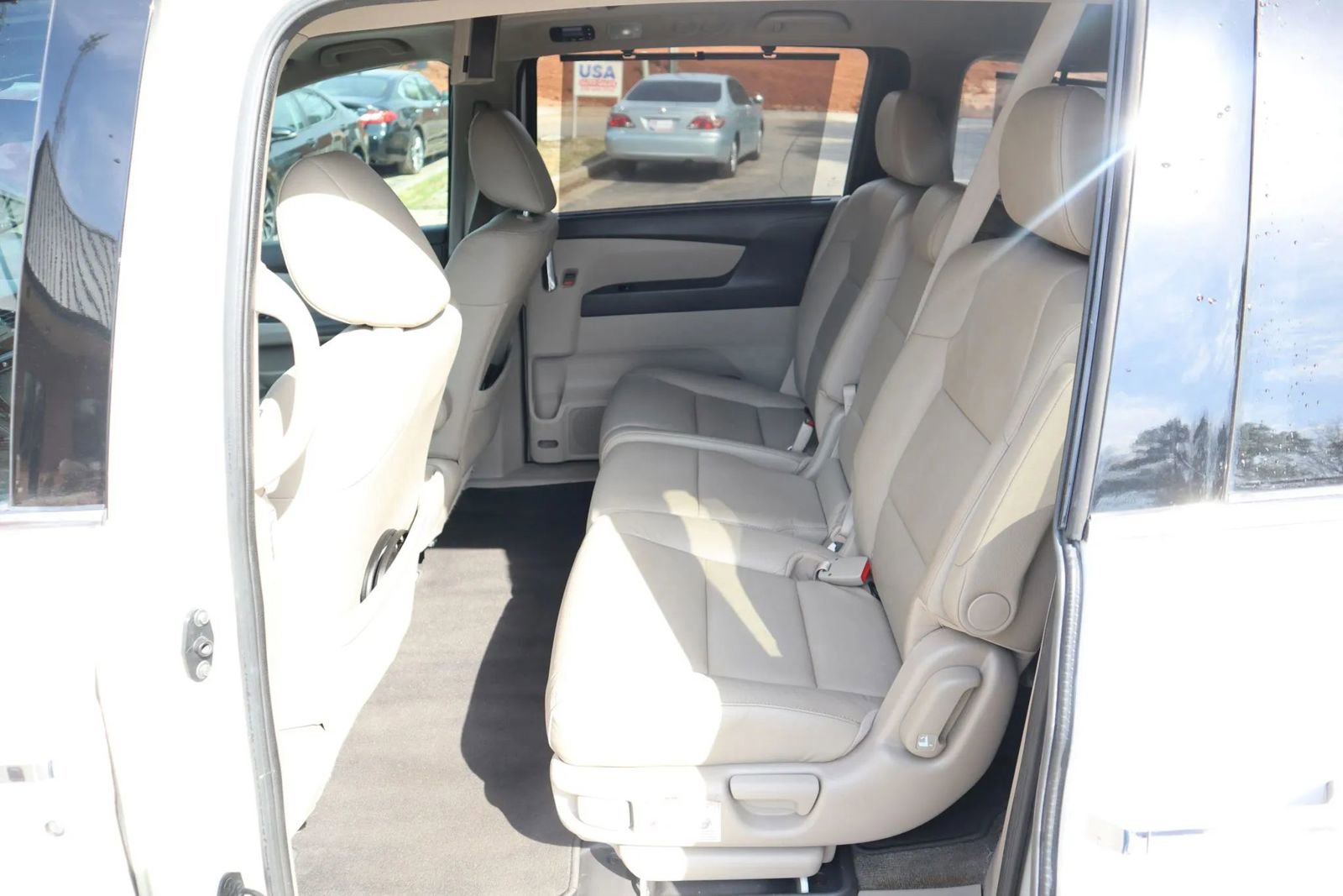 Used 2015 Honda Odyssey Touring image 11