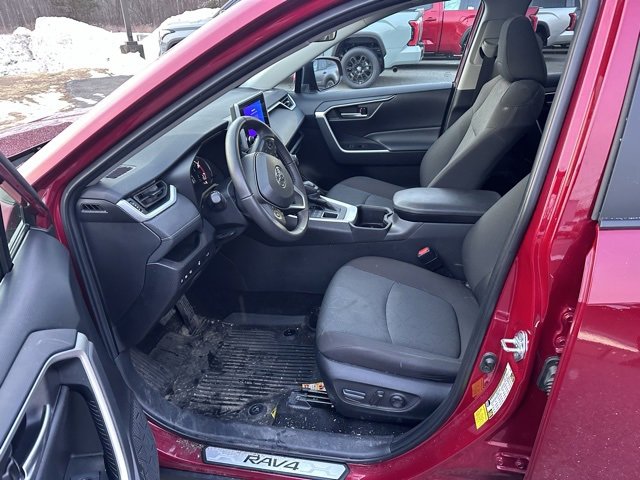 Used 2023 Toyota RAV4 XLE image 12