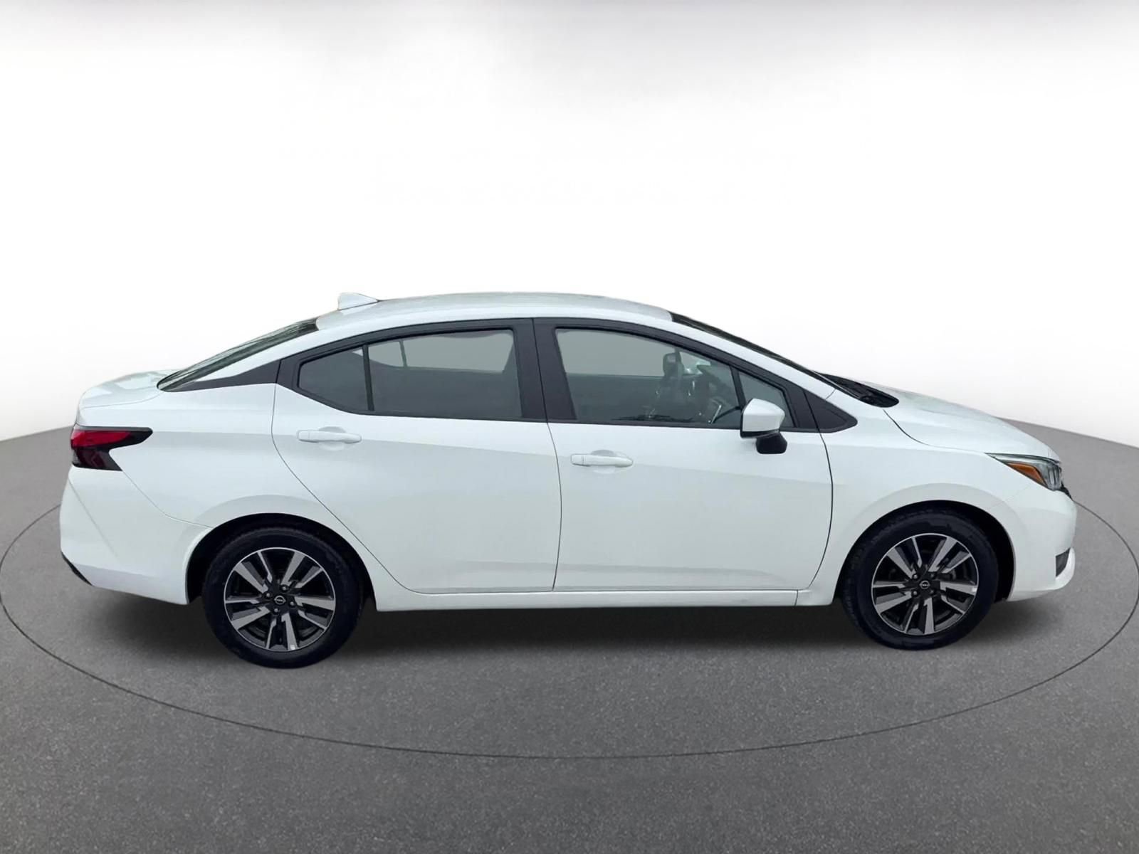Used 2025 Nissan Versa SV FWD image 16
