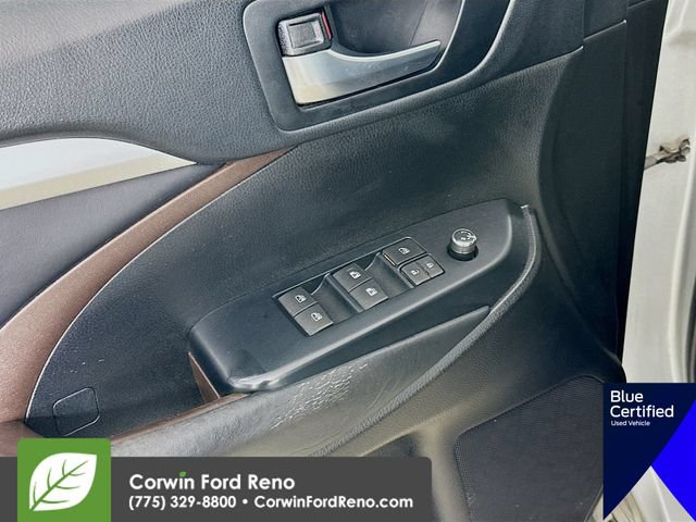 Used 2019 Toyota Highlander XLE AWD/4WD image 21