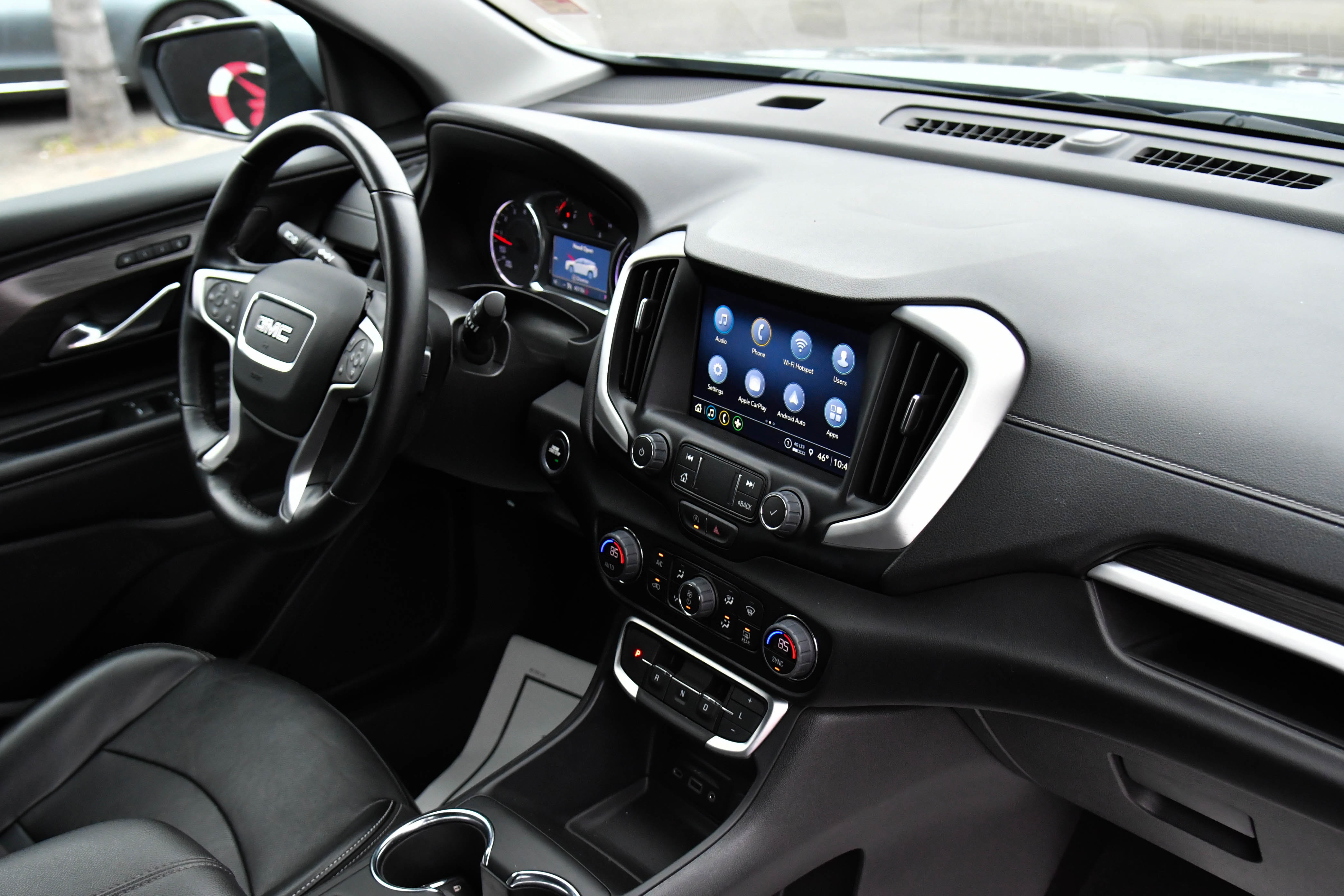 Used 2024 GMC Terrain SLT image 44